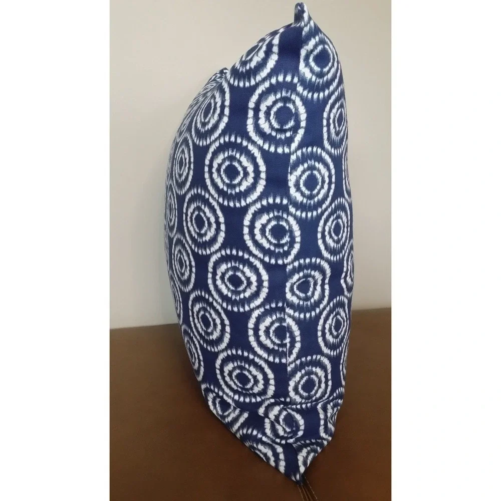 Bryant Throw Pillow Cover 20x20 Zipper Cotton Blue White Nagoya Geo Chambray NEW